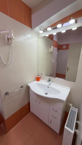 Hotel King George - image 13