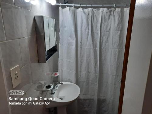 One-Bedroom Apartment image 3