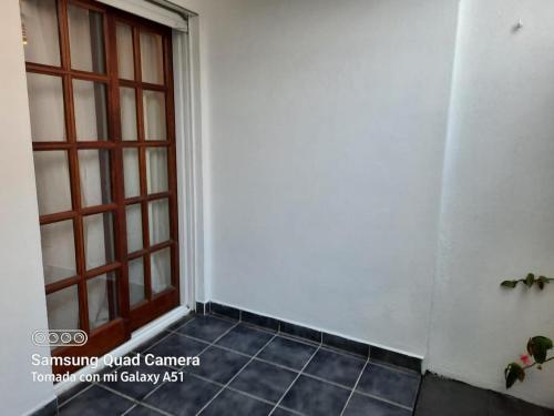One-Bedroom Apartment image 2