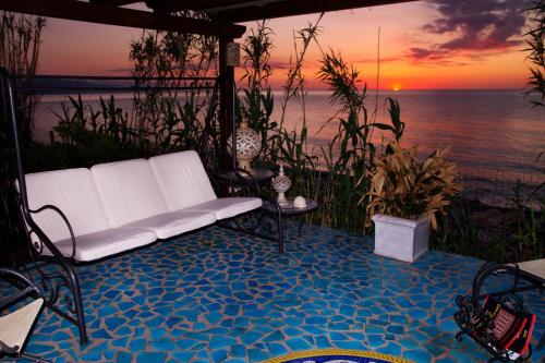  BOUTIQUE VILLA con accesso privato alla spiaggia in Caronia