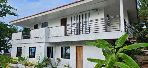 Vhora Resort in Marigondon