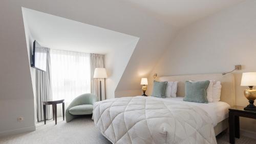 Superior Room image 4