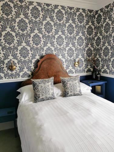 Westcliff - image 13