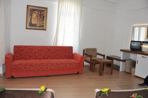 Sun Maritim Hotel Ideally located in the Avsallar area, Sun Maritim Hotel promises a relaxing and wonderful visit. The property offers a high standard of service and amenities to suit the individual needs of all travel