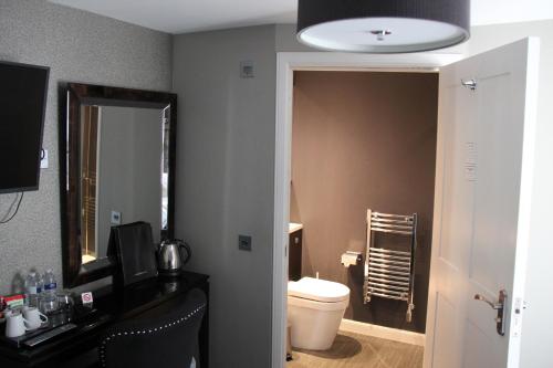 Shorehead Guest House - main image