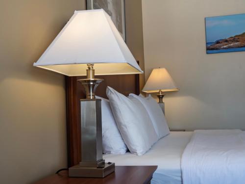 Country Inn at the Mall - image 2