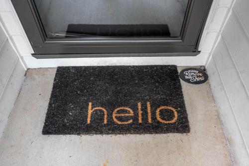 Tranquil Light-Filled Retreat 3BR Ranch