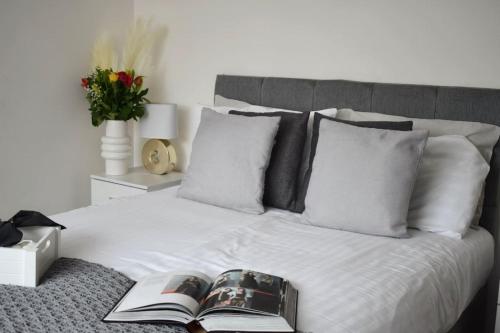 Modern 1 bedroom apartment in Hornchurch - image 11