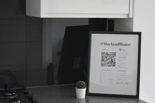 Modern 1 bedroom apartment in Hornchurch - image 12