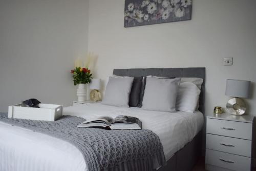Modern 1 bedroom apartment in Hornchurch - image 2