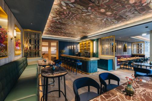 ห้องอาหาร, Lowen Hotel Montafon in สครุนส์