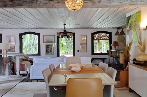 Linda casa em Ilha Bela in โกกายา