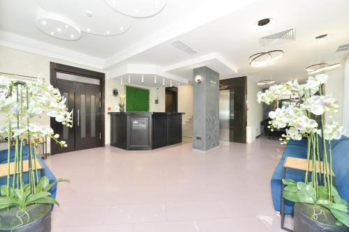 Best Western Art Plaza Hotel - image 9