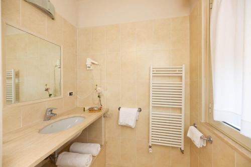 Hotel Nuova Sabrina - image 8