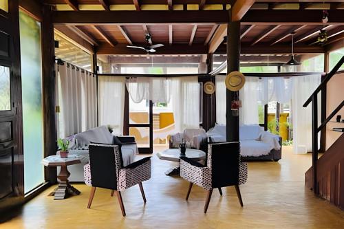 Casa Recreio dos Bandeirantes (Rio de Janeiro -RJ) near Grumari Beach