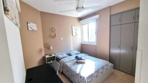 5 Min Walk to Beach, Perfect Seaside Escape 3BR Shared Apartment 2