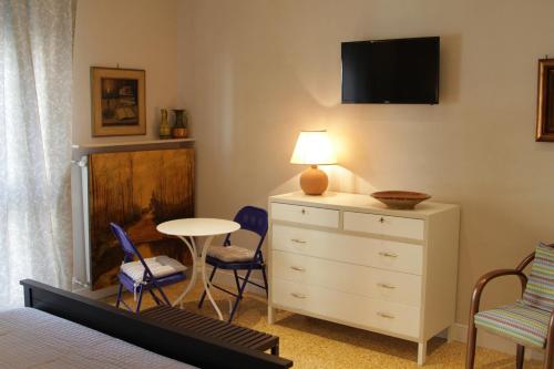 B&B I Propilei di San Girolamo 4