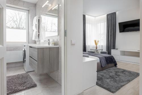 Deluxe Double Room image 1
