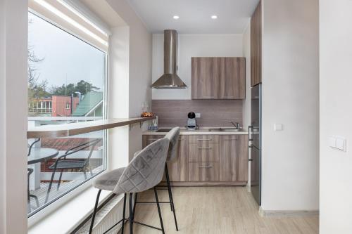 One-Bedroom Apartment image 7