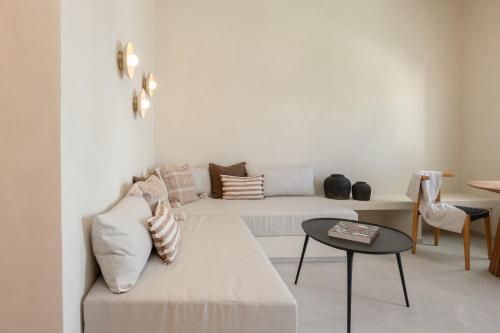 Surupo Suites, Imerovigli (photo 7)