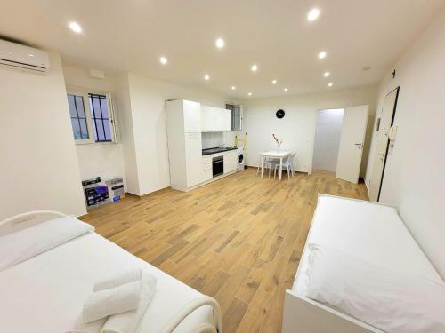 Grande Bilocale in centro per Lavoratori-famiglie-ideale inverno - Location saisonnière - Menton