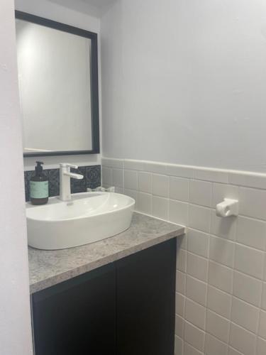 Double Room with Two Double Beds - Non-Smoking image 9