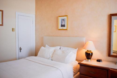 Suite with River View image 2