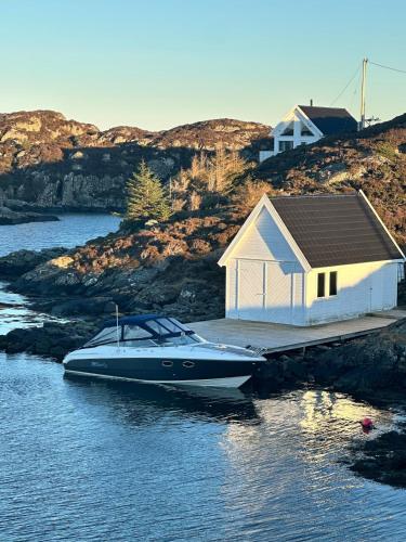 Havslottet på Feøy Havslottet på Feøy