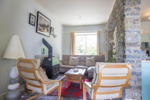 4 bed cottage Breath-taking views Sleeps 8 in Old Radnor