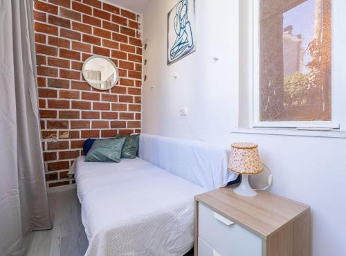 Apartment Butterfly - main image