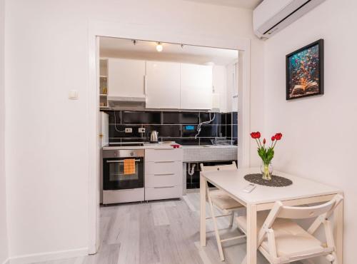 Apartment Butterfly - image 11