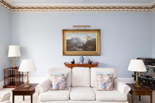 Deluxe 3-bedroom Apartment on Princes Street overlooking Edinburgh Castle, Эдинбург (фото 6)