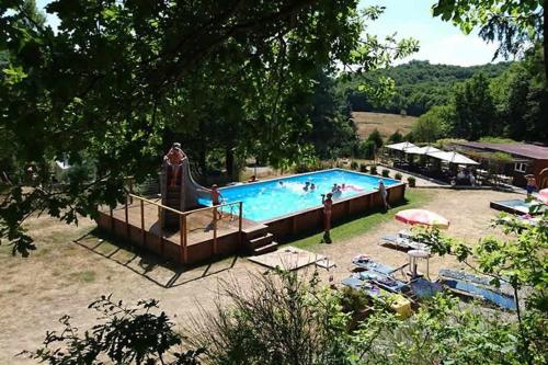 Camping La Perle gîte à louer Mazeaubouvier