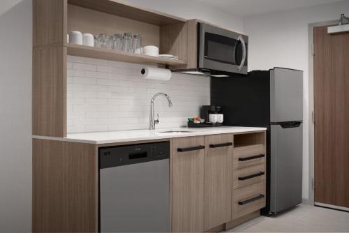 Home2 Suites By Hilton Lakeland North I-4 Home2 Suites By Hilton Lakeland North I-4