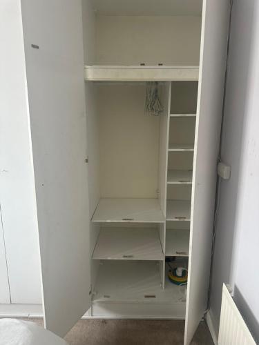 Self-contained en-suite room very close to Wembley stadium, London (Foto 6)
