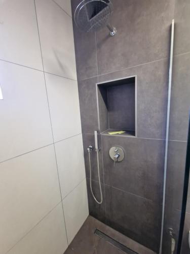 Hotel S - image 7