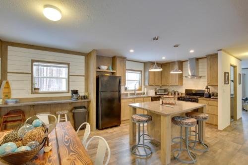 Chic Chetek Hideaway with Lake and Dock Access! - image 10