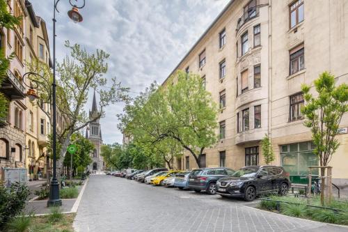 Apartment image 6
