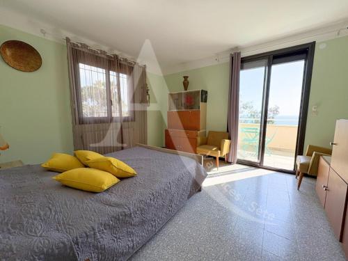 Three-Bedroom Villa image 8
