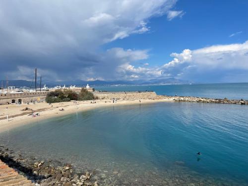 Esterno, Superbe 2 pièces Antibes vue mer, piscine, parking (Superbe 2 pieces Antibes vue mer, piscine, parking) in La Pagane
