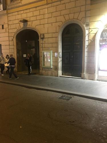 Condotti Apartment - image 6