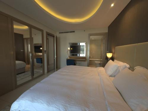 NEW! HollywoodDXB Burj Khalifa View - 6Min To Dubai Mall, Dubaï (photo 6)