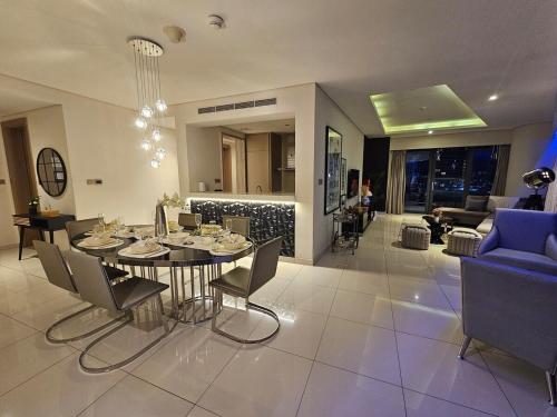 NEW! HollywoodDXB Burj Khalifa View - 6Min To Dubai Mall, Dubaï (photo 8)
