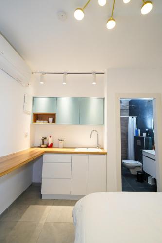 Maorissimo Suite in عكا