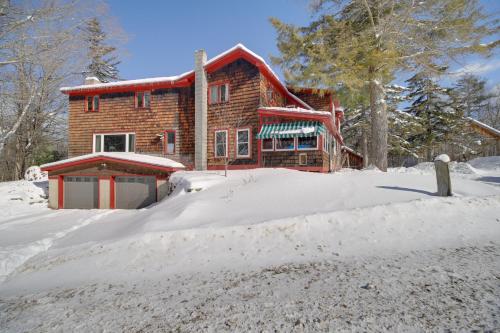 Chester Farmhouse on 100 Acres 15 Min to Okemo! - image 10