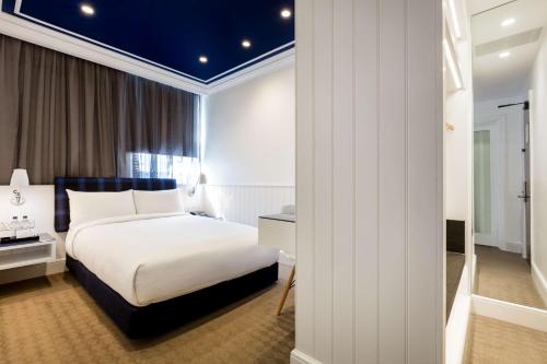 Radisson Blu Edwardian Kenilworth Hotel London - image 3