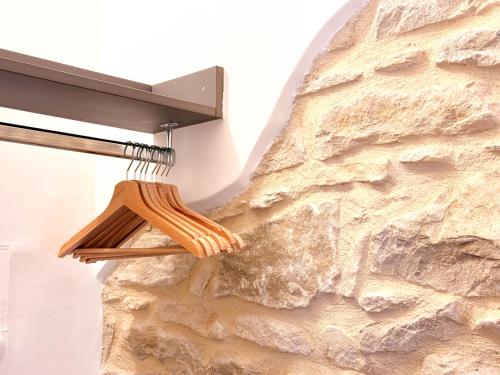 Ad Maiora - Design Rooms