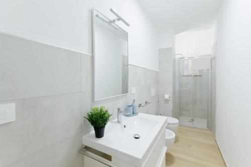 Two-Bedroom Apartment image 5