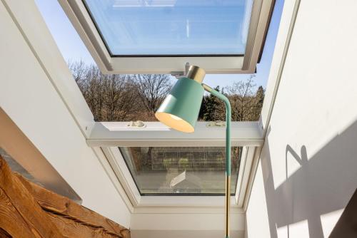 have-a-nice-Stay - helles Dachgeschoss, U-Bahn nach Hamburg 400m - Bäcker & Restaurants 500m - Lidl 800m - Zentrum 1,5km have-a-nice-Stay - helles Dachgeschoss, U-Bahn nach Hamburg 400m - Bäcker & Restaurants 500m - Lidl 800m - Zentrum 1,5km