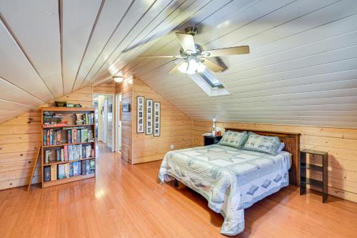 6 Blocks to SJSU Cozy Bungalow with Deck and Koi Pond 6 Blocks to SJSU Cozy Bungalow with Deck and Koi Pond